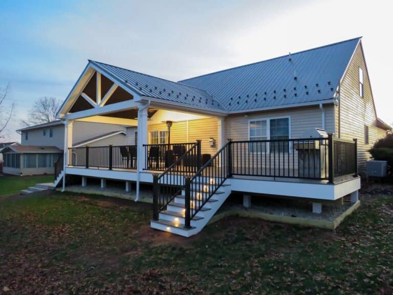 Deck Pavilion in Dover Large