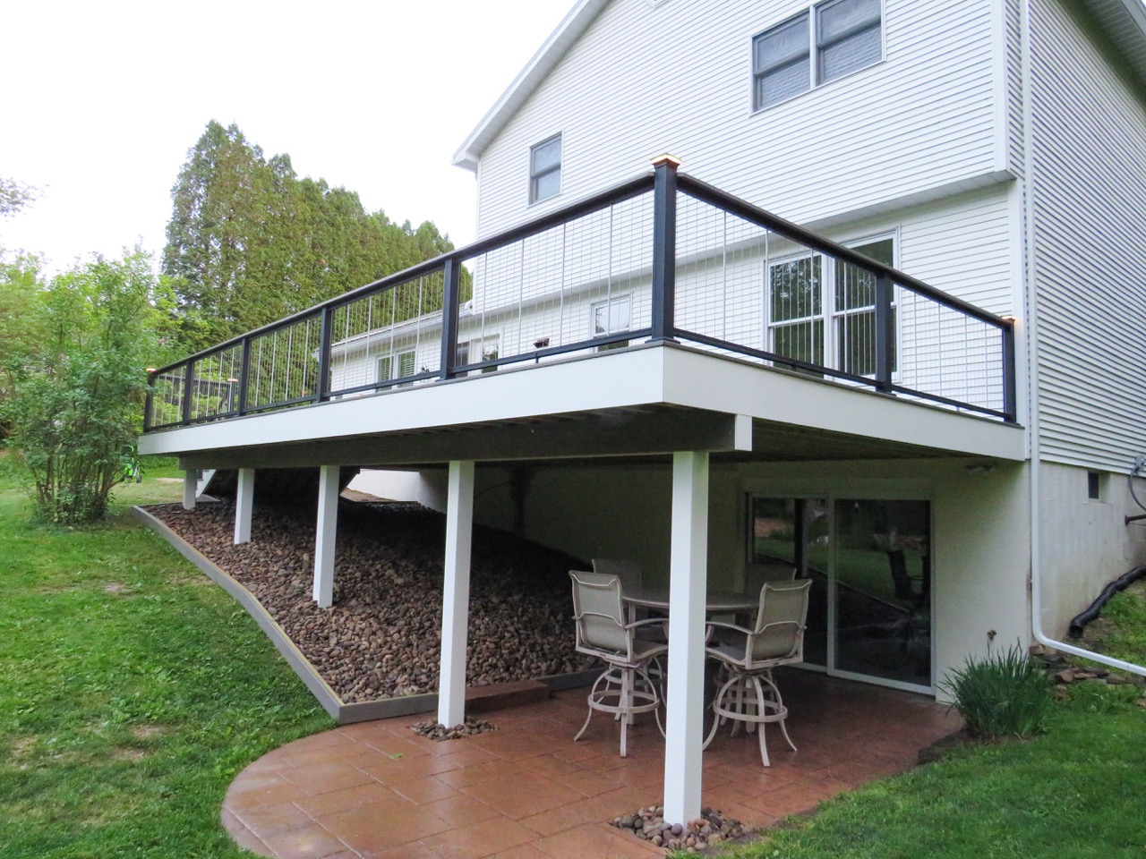 gray deck builder near pottsville large